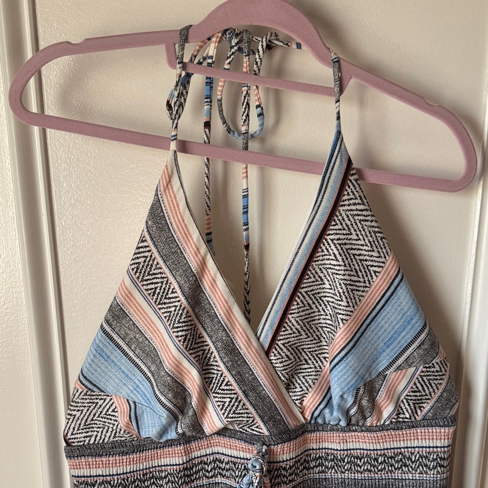 VENUS Vibrant Striped Halter Dress with Pockets - Picture 5 of 12